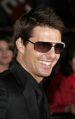 Angelina Jolie làm điệp viên thay Tom Cruise - 2 Angelina Jolie làm điệp viên thay Tom Cruise - 2