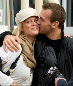 Siêu mẫu Rachel Hunter đính hôn - 5