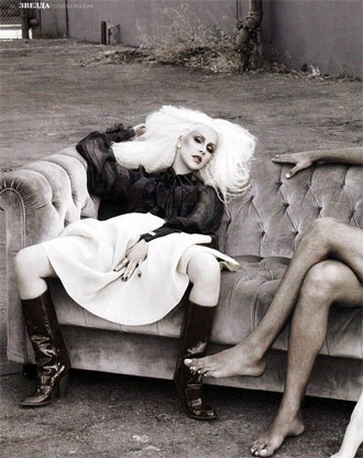 Bất ngờ với Christina Aguilera - 6