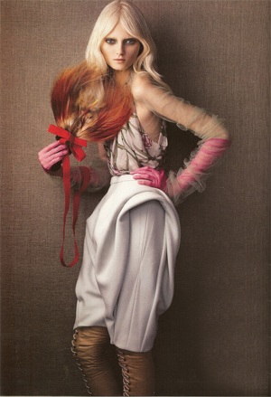 Emma Karlsson: Búp bê chân dài đến từ Thụy Điển - 6