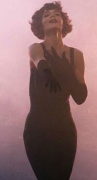 Katie Holmes gợi cảm trong vở “Eli Stone” - 4