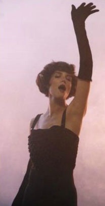 Katie Holmes gợi cảm trong vở “Eli Stone” - 5