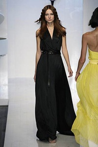 Trussardi: Những vòng eo thon thả - 25