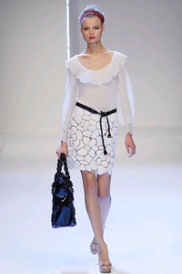 Valentino: Dịu dàng và quyến rũ - 12 Valentino: Dịu dàng và quyến rũ - 12