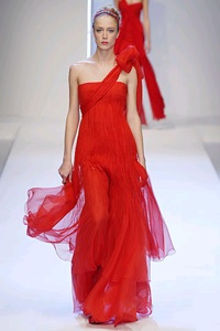 Valentino: Dịu dàng và quyến rũ - 24 Valentino: Dịu dàng và quyến rũ - 24