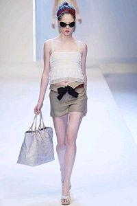 Valentino: Dịu dàng và quyến rũ - 9 Valentino: Dịu dàng và quyến rũ - 9