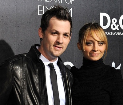 Nhiều “sao” đến tham dự lễ khai trương cửa hàng D&G - 1