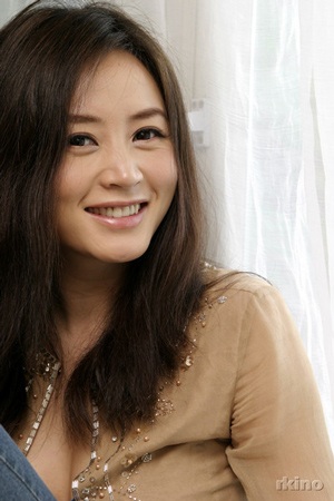 Kim Hye Soo: Nữ hoàng thời trang tóc - 4