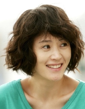 Kim Hye Soo: Nữ hoàng thời trang tóc - 17