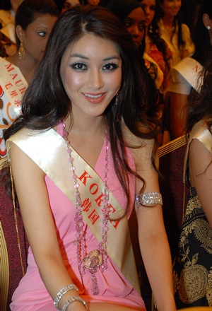 Mỹ nhân bước vào phần thi Người đẹp thể thao - 4 Mỹ nhân bước vào phần thi Người đẹp thể thao - 4