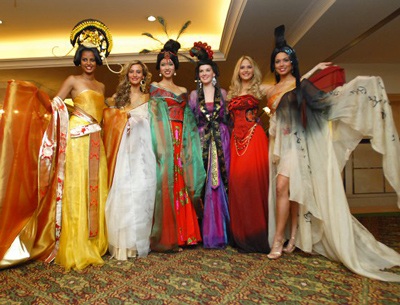 Người đẹp trình diễn trang phục truyền thống - 5