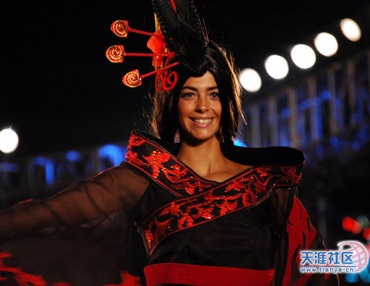 Những hình ảnh ấn tượng của phần thi Top Model - 13 Những hình ảnh ấn tượng của phần thi Top Model - 13