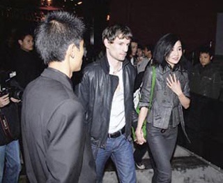 Trương Mạn Ngọc tìm thấy tình yêu mới - 1 Trương Mạn Ngọc tìm thấy tình yêu mới - 1