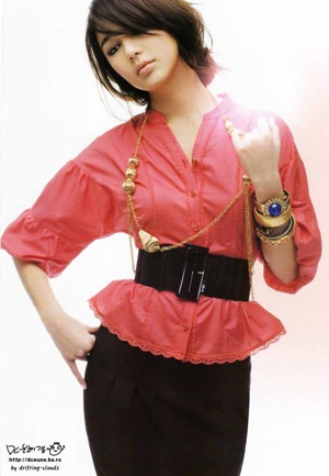 Yoon Eun Hye: “Đôi lúc thấy tiếc về thời niên thiếu” - 5 Yoon Eun Hye: “Đôi lúc thấy tiếc về thời niên thiếu” - 5