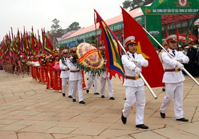 Thành kính dâng hương tưởng nhớ các Vua Hùng - 1