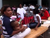 Chùm ảnh New Orleans chìm trong tuyệt vọng - 3 Chùm ảnh New Orleans chìm trong tuyệt vọng - 3