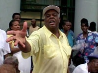 Chùm ảnh New Orleans chìm trong tuyệt vọng - 5 Chùm ảnh New Orleans chìm trong tuyệt vọng - 5