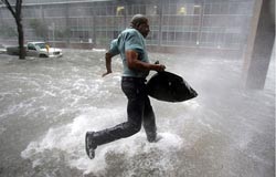 Chùm ảnh: Toàn cảnh bão Katrina, Mỹ - 1