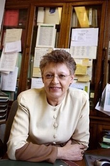 Pháp, Đức chia nhau giải Nobel Y học 2008  - 1