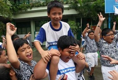 Chiến thắng của Obama thắp lửa hân hoan khắp thế giới - 1