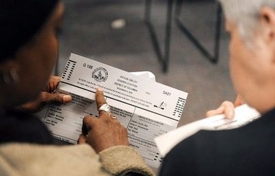 Người Mỹ bắt đầu bước vào cuộc bỏ phiếu lịch sử - 3