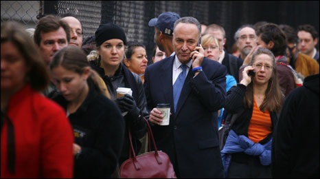 Người Mỹ bắt đầu bước vào cuộc bỏ phiếu lịch sử - 1