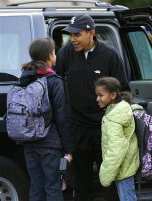 Chùm ảnh: Tổng thống mới đắc cử Obama thăm ngôi nhà tương lai - 1 Chùm ảnh: Tổng thống mới đắc cử Obama thăm ngôi nhà tương lai - 1