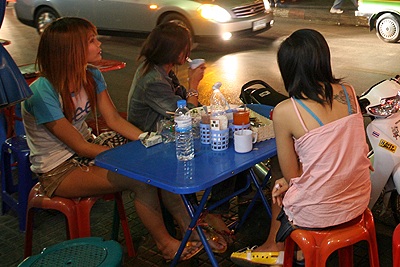 “Lướt sex” ở Bangkok - 10