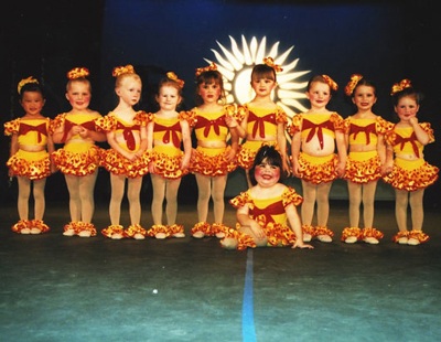 Gặp hai cô bé “người cá” ở Mỹ - 9 Gặp hai cô bé “người cá” ở Mỹ - 9