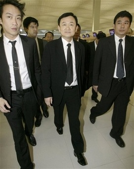 Chùm ảnh: Cựu Thủ tướng Thaksin trở về Thái Lan - 1