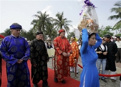 Chùm ảnh: Tưởng niệm 40 năm vụ thảm sát Mỹ Lai - 10 Chùm ảnh: Tưởng niệm 40 năm vụ thảm sát Mỹ Lai - 10