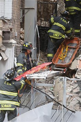 Chùm ảnh: Vụ sập cần trục kinh hoàng ở New York - 10