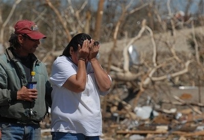 Bão lốc tàn phá miền trung Mỹ, 21 người thiệt mạng - 10