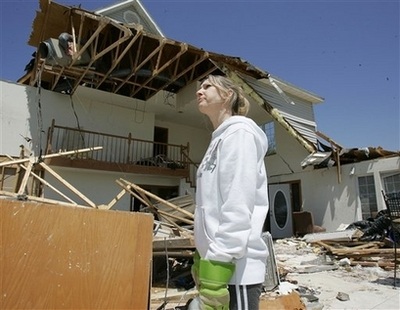 Bão lốc tàn phá miền trung Mỹ, 21 người thiệt mạng - 2