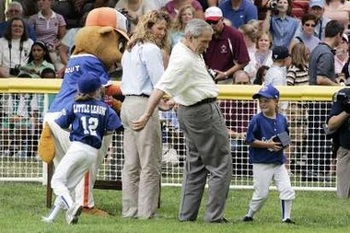 Chùm ảnh: “Bảng thành tích” thể thao của Tổng thống Bush - 1