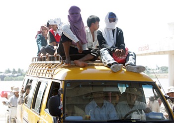 Những “diễn viên” đường phố - 2