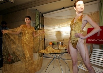 Áo tắm bằng vàng - 4