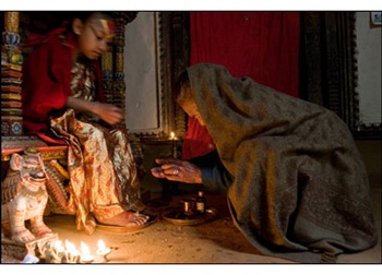 Một nữ thánh sống ở Nepal bị “sa thải” - 1 Một nữ thánh sống ở Nepal bị “sa thải” - 1