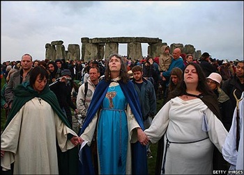 Chùm ảnh: Đón chào ngày hạ chí tại Stonehenge - 1 Chùm ảnh: Đón chào ngày hạ chí tại Stonehenge - 1