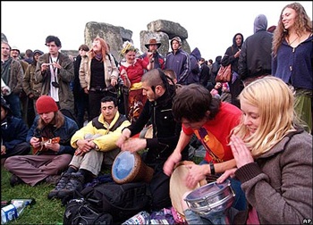 Chùm ảnh: Đón chào ngày hạ chí tại Stonehenge - 8 Chùm ảnh: Đón chào ngày hạ chí tại Stonehenge - 8