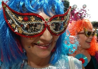 Chùm ảnh: Rộn ràng trước Lễ hội “đĩa bay Roswell” - 2 Chùm ảnh: Rộn ràng trước Lễ hội “đĩa bay Roswell” - 2