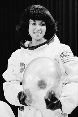 Những nữ “sát thủ” không gian - 5