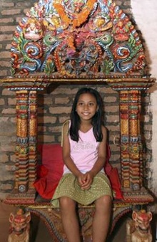 Ước muốn giản dị của “thánh sống” Nepal - 3