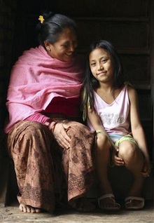 Ước muốn giản dị của “thánh sống” Nepal - 4