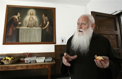 Vị mục sư “chơi” rock hạng nặng - 3