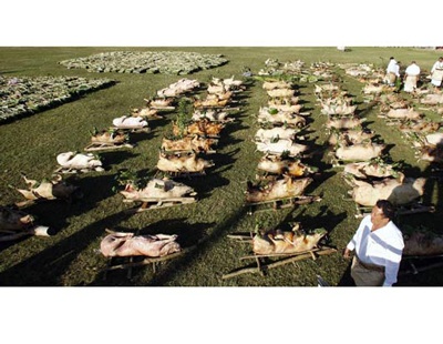 Chùm ảnh: Lễ lên ngôi xa hoa của nhà vua Tonga - 4 Chùm ảnh: Lễ lên ngôi xa hoa của nhà vua Tonga - 4