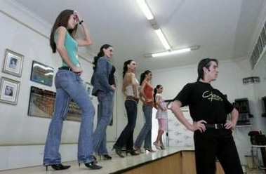 Chùm ảnh vào một lò luyện hoa hậu - 2