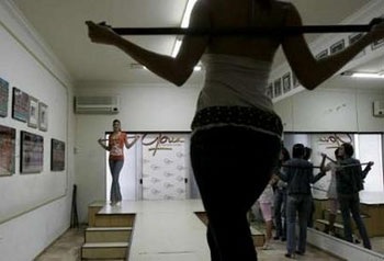 Chùm ảnh vào một lò luyện hoa hậu - 3