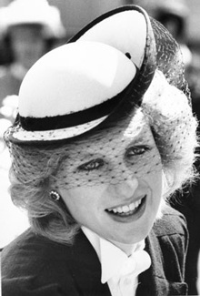 Những khoảnh khắc đáng nhớ trong cuộc đời Công nương Diana - 13