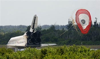 Chùm ảnh: Toàn cảnh sứ mệnh không gian của phi thuyền Endeavour  - 19